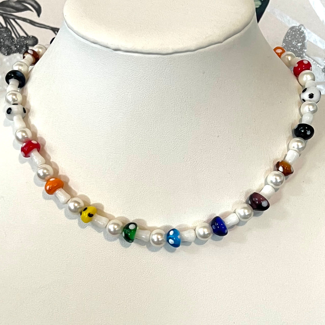 Funky Fungi Multicolor with Large Pearls